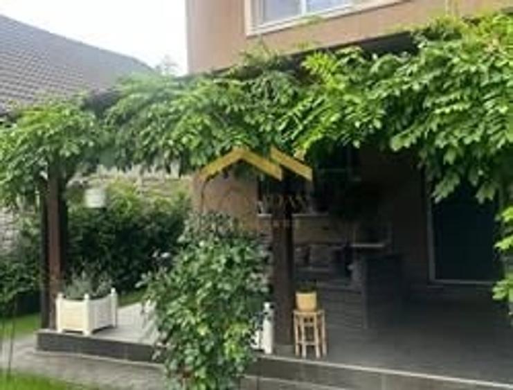 Casă cu 4 camere cu Teren 250 Mp în Utvin