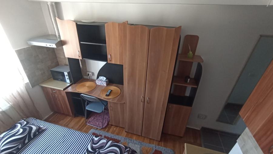 Garsonieră decomandată în Complex Studențesc