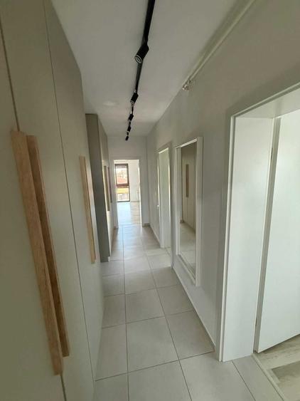 Apartament cu 2 camere decomandat în Sânpetru