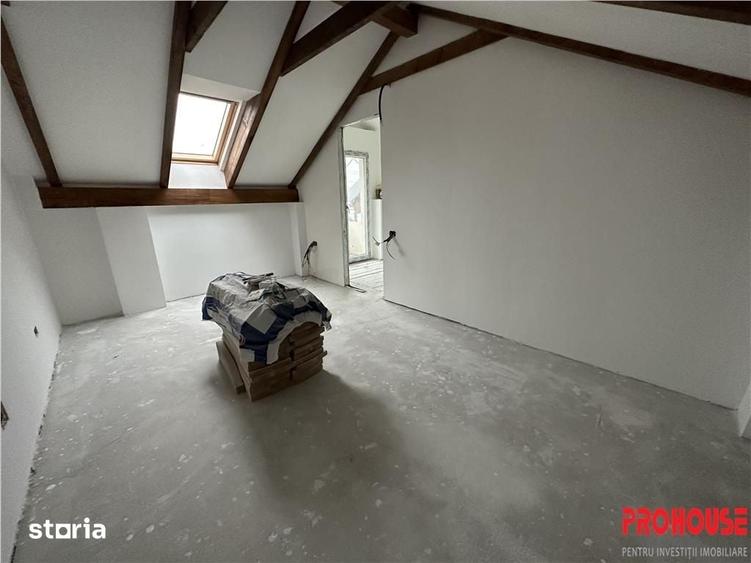 Casă cu 4 camere cu Teren 98 Mp în Energiei