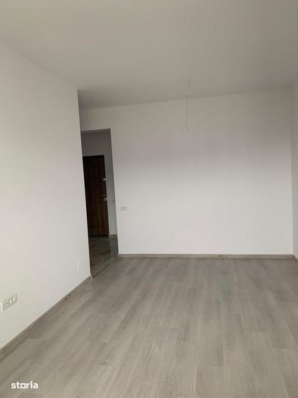 Garsonieră decomandată în Eroii Revoluției