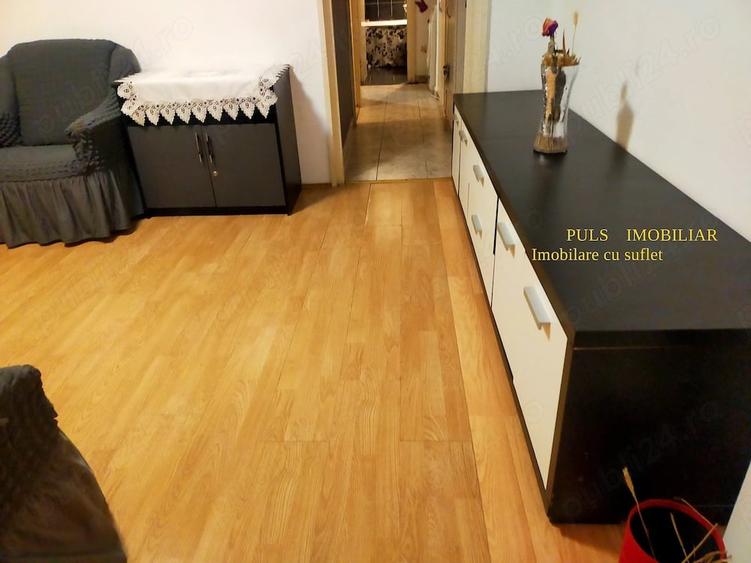 Tomis Nord - str.Dobrila Eugeniu : apartament 3 camere , etaj 3 , semimobilat , utilat , termen lung - 9