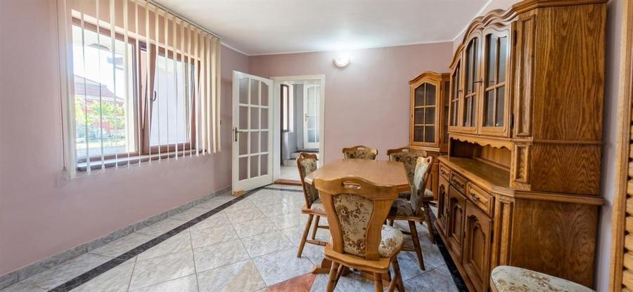 Casă cu 4 camere cu Teren 688 Mp în Lugașu de Jos