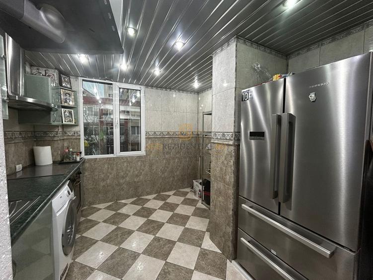 Apartament cu 3 camere decomandat, mobilat în Berceni
