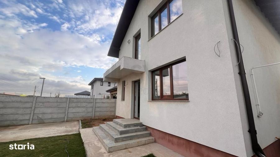 Casă cu 4 camere cu Teren 288 Mp în Central