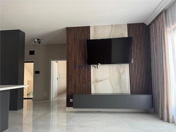 Apartament cu 2 camere decomandat în 14 Mai