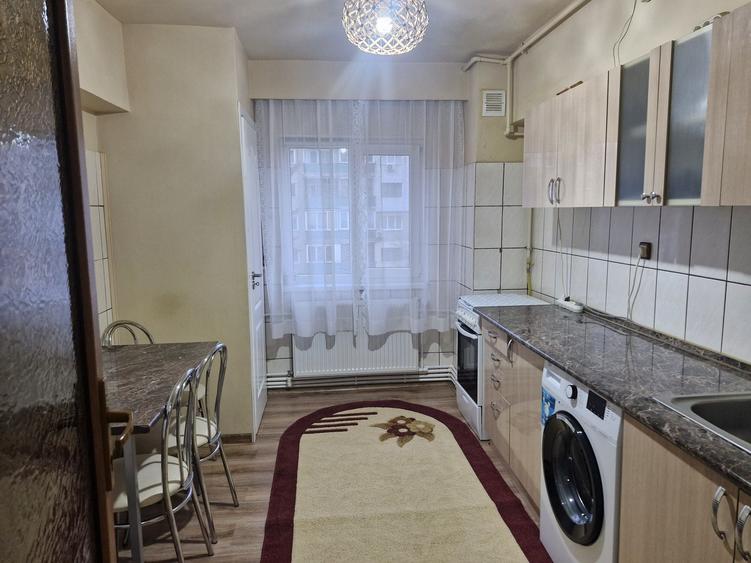 Apartament cu 2 camere decomandat în Gării