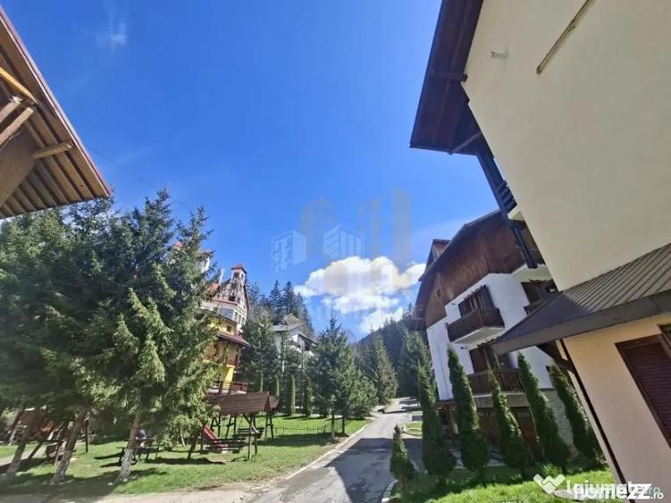 Apartament cu 3 camere decomandat în Poiana Brașov