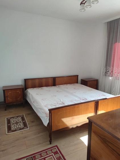 Apartament cu 2 camere decomandat în Corina