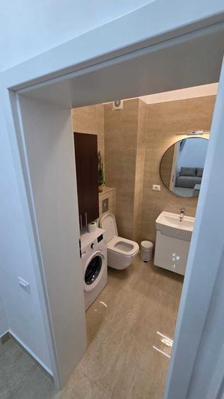 Apartament cu 2 camere semidecomandat în Militari