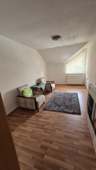Casă individuală cu 5 camere cu Teren 912 Mp în Cetate