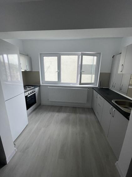Apartament cu 3 camere în Valea Lupului