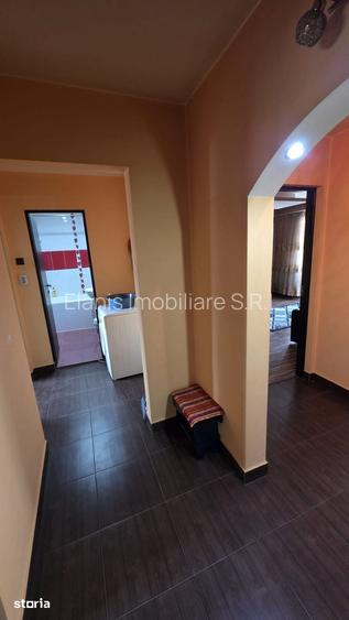Apartament cu 3 camere, 62 mp., zona Micro 3