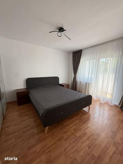 Apartament cu 3 camere în Tei