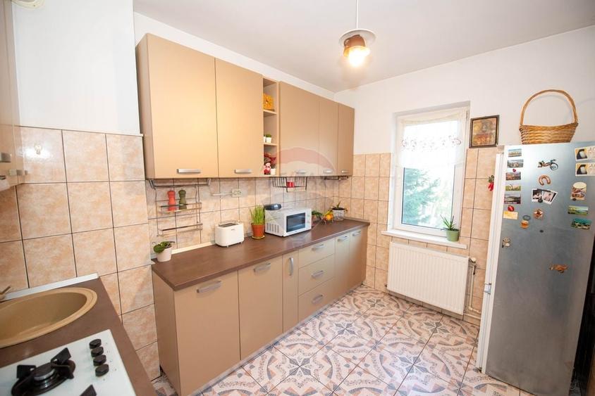 Apartament cu 2 camere nedecomandat, mobilat în Turda