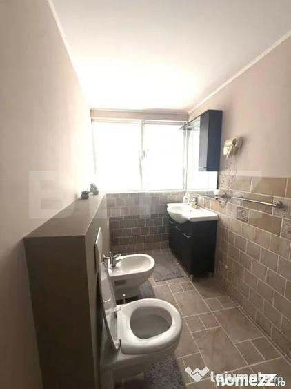 Apartament cu 3 camere decomandat în Ultracentral