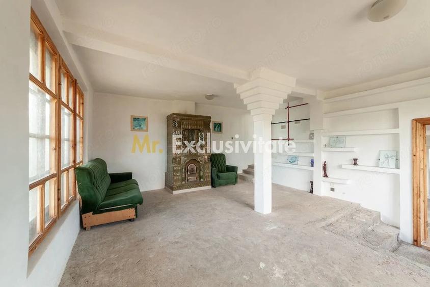 Casă cu 5 camere cu Teren 1093 Mp în Domnești