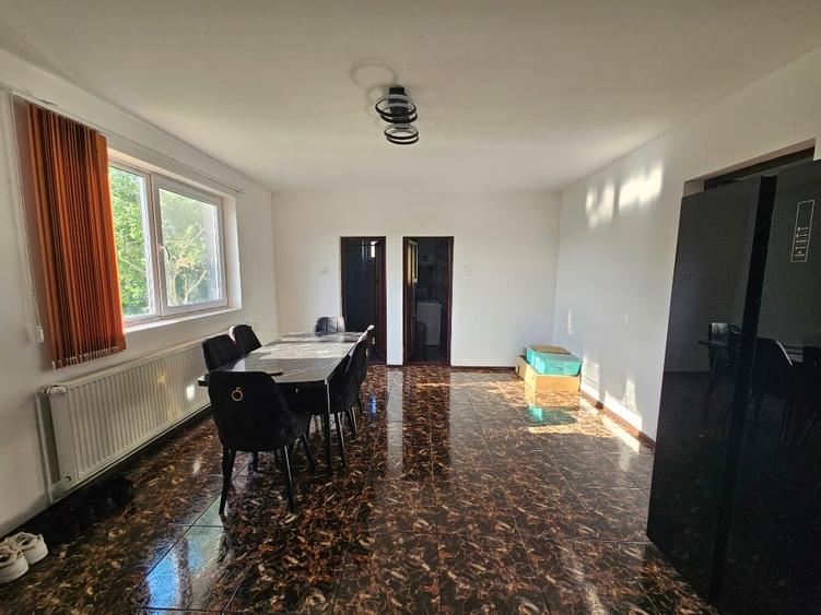Casă individuală cu 4 camere cu Teren 33000 Mp în Valea Șurii