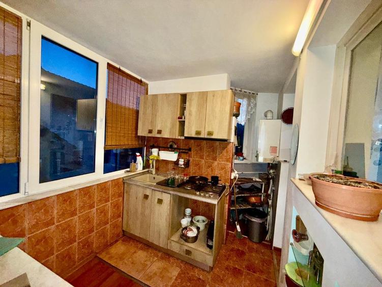 Apartament cu 2 camere decomandat în Mărăști