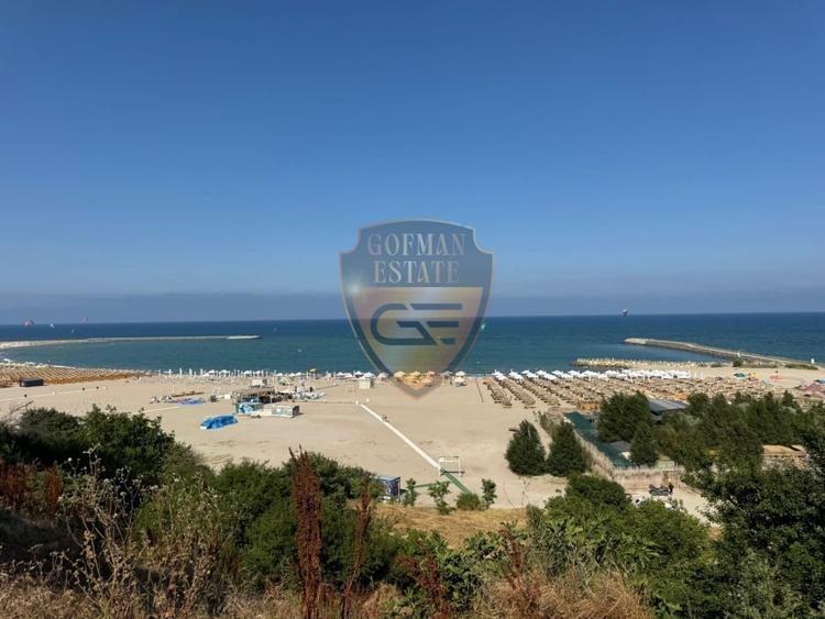 Casă individuală cu 4 camere cu Canalizare în Faleza Nord