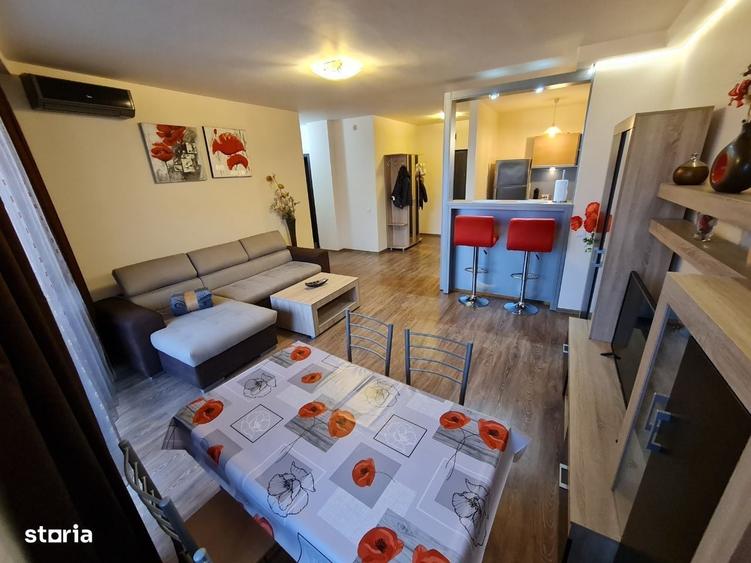 Apartament cu 3 camere decomandat în Intim