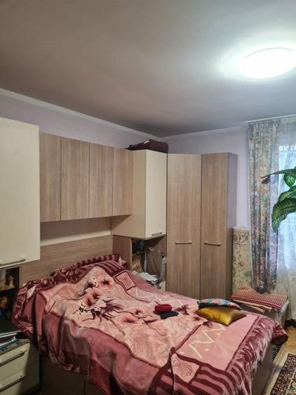 Apartament cu 3 camere în Centrul Civic