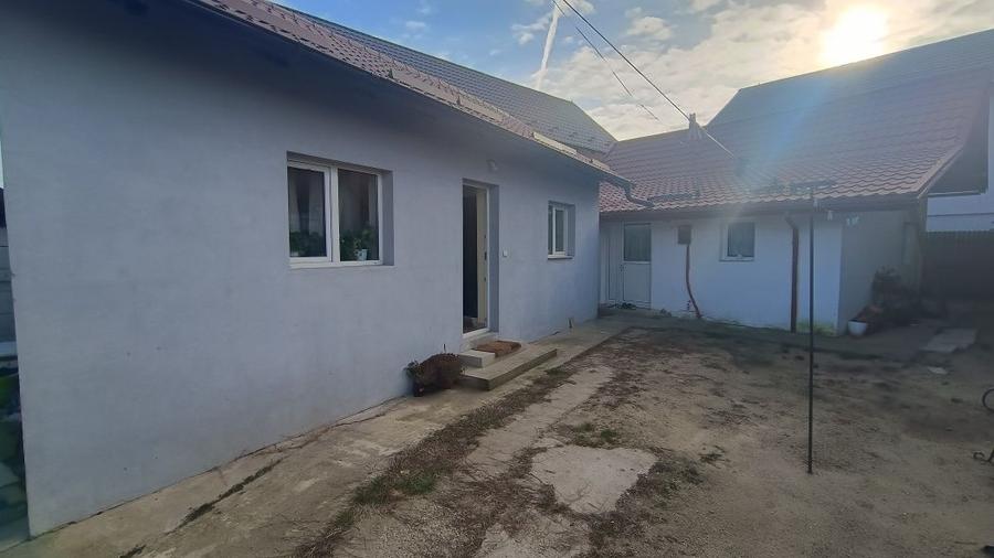 Casă cu 4 camere în Smeura