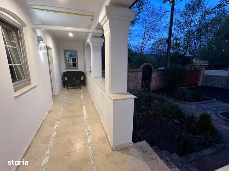 Casă cu 3 camere cu Teren 2000 Mp în Băcia