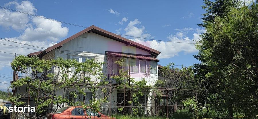 Casă cu 5 camere cu Teren 330 Mp în Slobozia