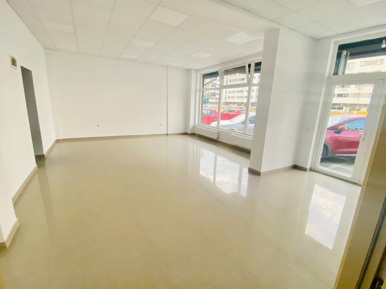 Spațiu comercial, de 52 mp, în Chiajna