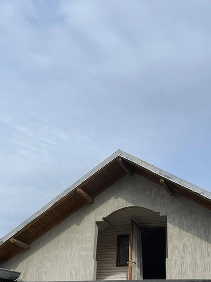 Casă cu Teren 1200 Mp în Blejoi