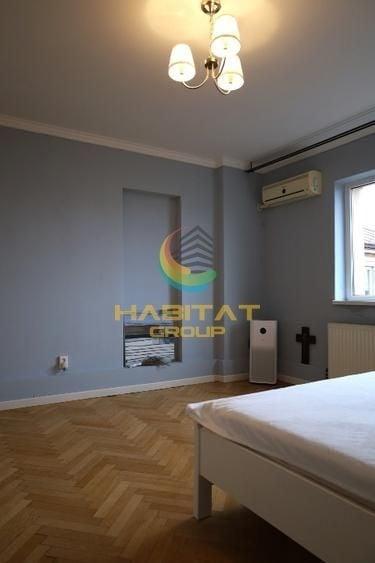 Apartament cu 3 camere semidecomandat, mobilat în Universitate