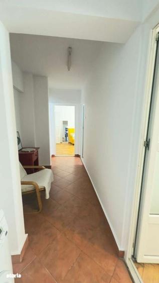 Apartament cu 3 camere în Piața Unirii