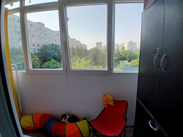 Apartament cu 3 camere decomandat, mobilat în Drumul Taberei
