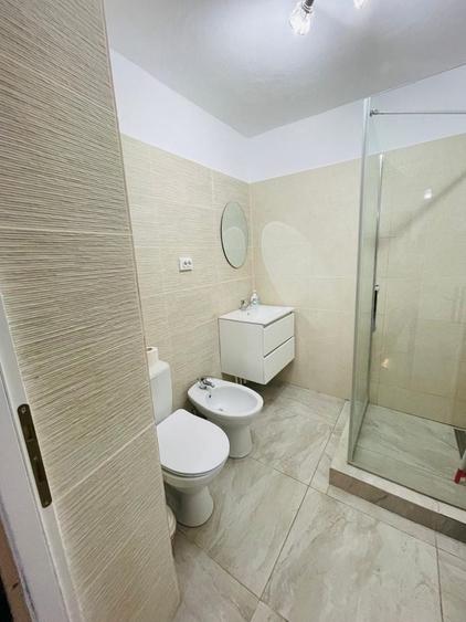 Apartament cu 2 camere decomandat în Exterior Vest