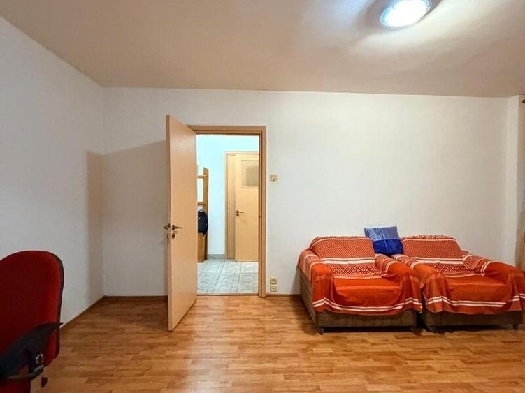 Apartament cu 2 camere semidecomandat în Baba Novac