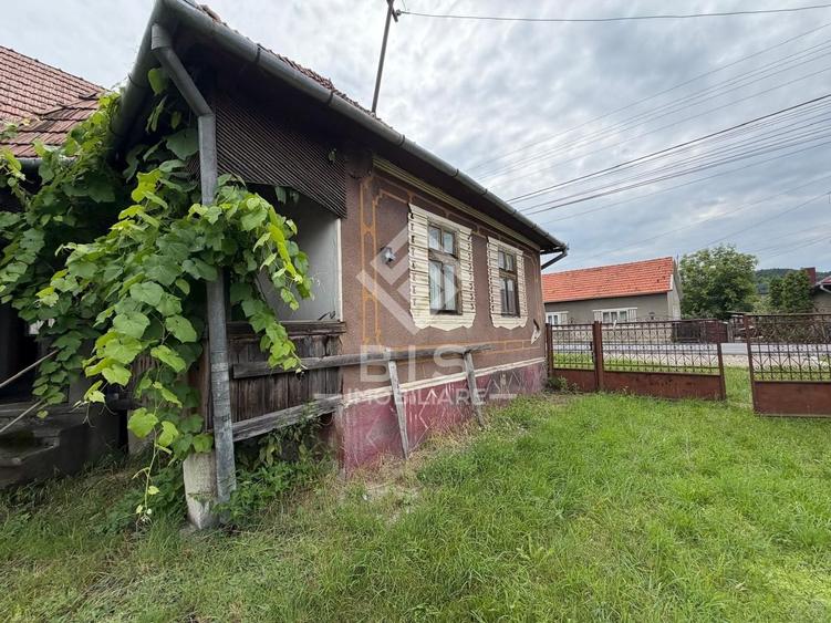 Casă cu 2 camere cu Canalizare în Rusu Bârgăului