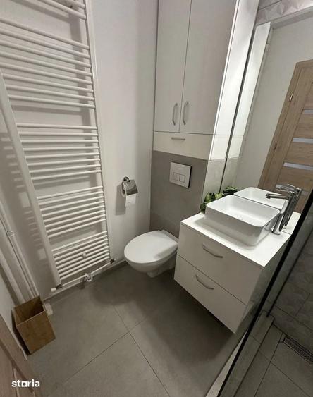 Apartament cu 3 camere decomandat în Lujerului