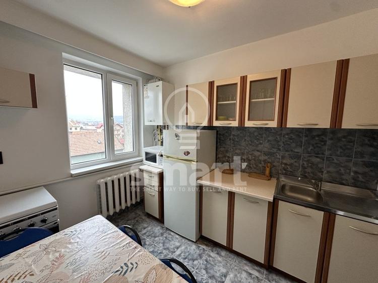 Apartament cu 2 camere semidecomandat, mobilat în Semicentral