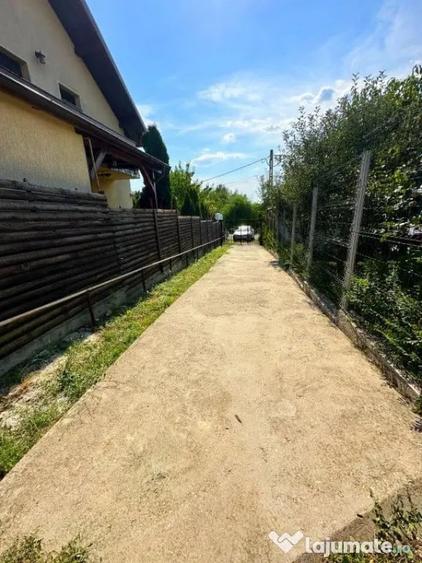 Casă cu 3 camere cu Teren 500 Mp în Moșoaia