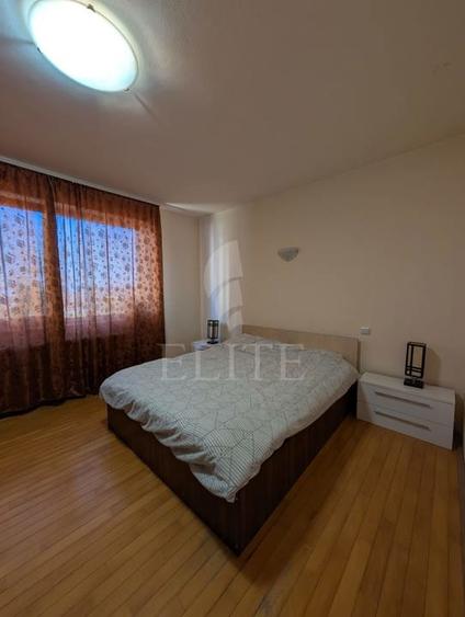 Apartament cu 3 camere semidecomandat, mobilat în Bună Ziua