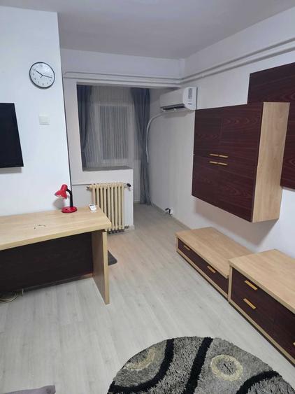 Garsonieră decomandată în Alexandru cel Bun