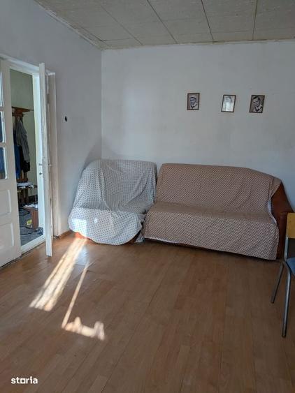 Casă cu 2 camere în Cernești