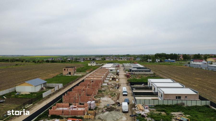 Casă cu 3 camere cu Teren 250 Mp în Clinceni