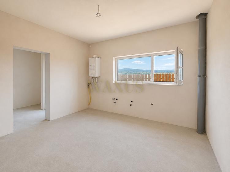 Duplex cu 4 camere cu Canalizare în Chinteni