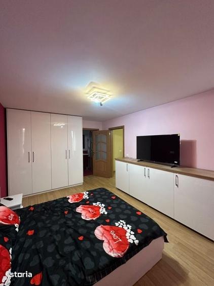 Apartament cu 4 camere în Republicii