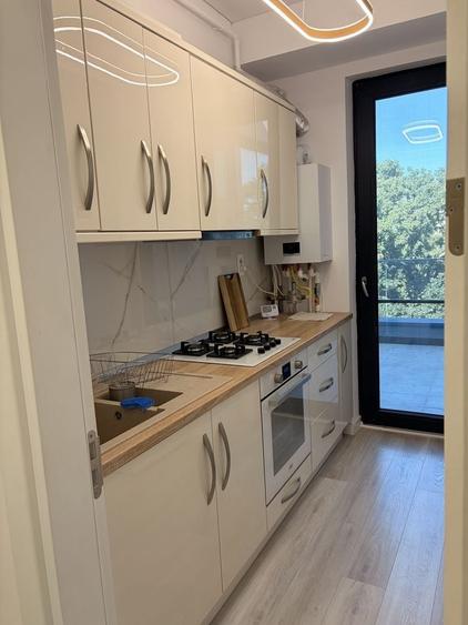 Apartament cu 2 camere decomandat în Sârbi