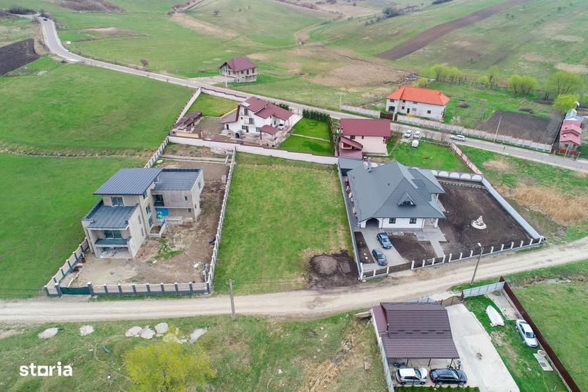 Teren In.vilan de 1567 mp la 7 min de Centrul Piatra Neamt. Proprietar - 1
