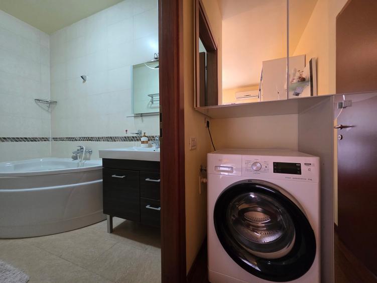 Apartament cu 3 camere semidecomandat în Calea Plevnei