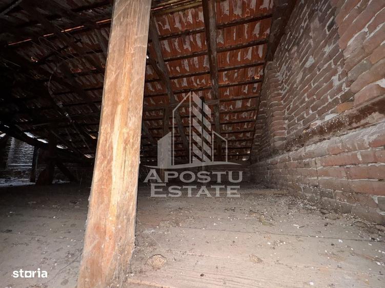 Casă cu 4 camere în Julița